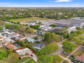 5280 SW 90th Ave, Cooper City FL 33328