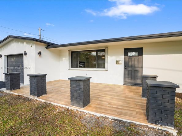 5280 SW 90th Ave, Cooper City FL 33328