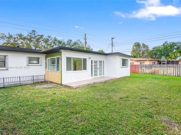 5280 SW 90th Ave, Cooper City FL 33328