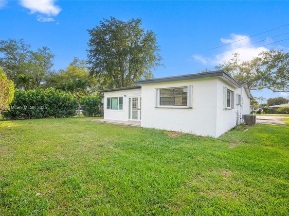 5280 SW 90th Ave, Cooper City FL 33328
