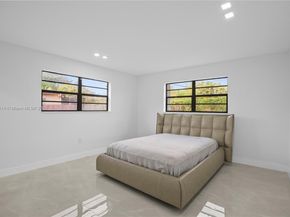 5280 SW 90th Ave, Cooper City FL 33328