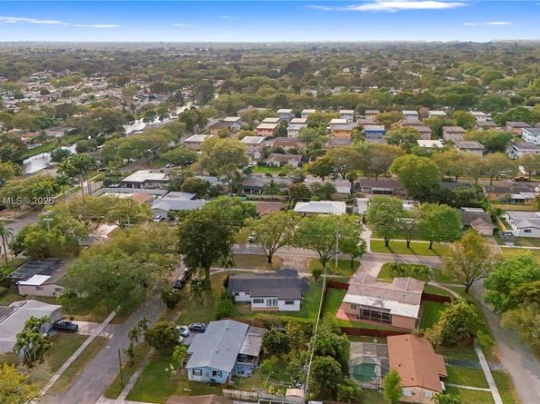 5280 SW 90th Ave, Cooper City FL 33328