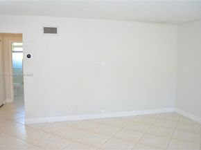 705 NE 2nd St 4, Hallandale Beach FL 33009