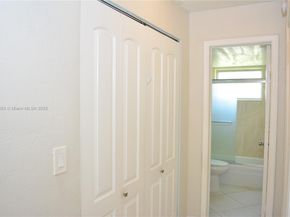 705 NE 2nd St 4, Hallandale Beach FL 33009