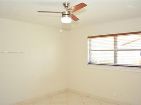 705 NE 2nd St 4, Hallandale Beach FL 33009