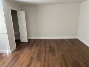 5311 NE 10th Ave, Deerfield Beach FL 33064