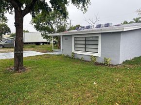 5311 NE 10th Ave, Deerfield Beach FL 33064