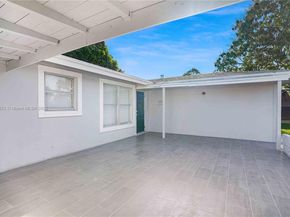 Undisclosed Address #A11895252, Fort Lauderdale FL 33312