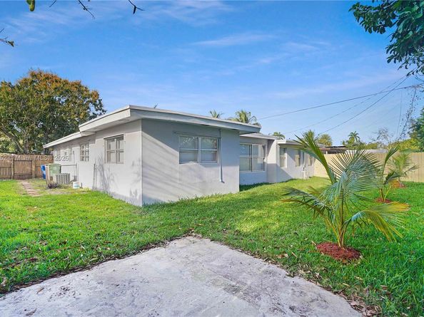 Undisclosed Address #A11895252, Fort Lauderdale FL 33312