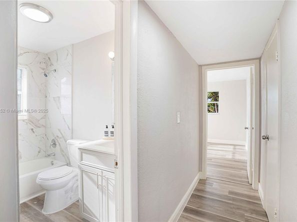 Undisclosed Address #A11895252, Fort Lauderdale FL 33312