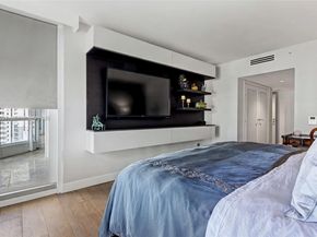 21055 NE Yacht Club Dr 1603, Aventura FL 33180