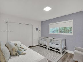 2301 NE 196th St, Miami FL 33180