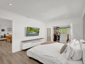 2301 NE 196th St, Miami FL 33180