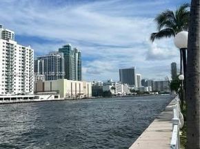 800 Parkview Dr 406, Hallandale Beach FL 33009