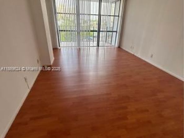 800 Parkview Dr 406, Hallandale Beach FL 33009