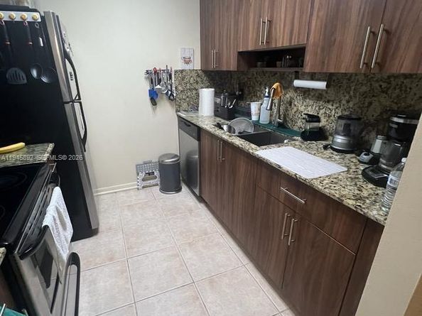 1551 SW 135th Ter 107G, Pembroke Pines FL 33027