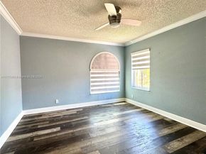 18423 NW 9th St, Pembroke Pines FL 33029