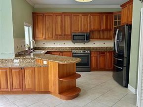 18423 NW 9th St, Pembroke Pines FL 33029