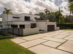 10475 SW 72nd Ave, Pinecrest FL 33156