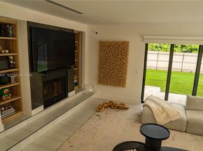 10475 SW 72nd Ave, Pinecrest FL 33156