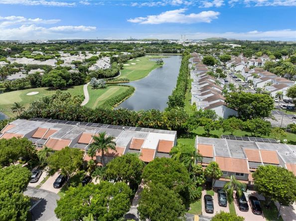 9785 NW 45th Ln, Doral FL 33178