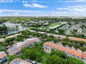 9785 NW 45th Ln, Doral FL 33178