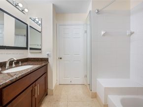 9785 NW 45th Ln, Doral FL 33178