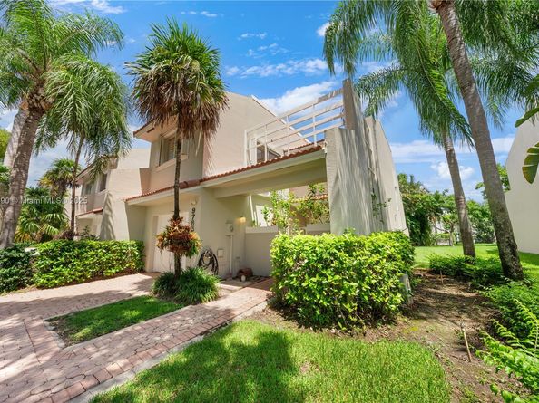 9785 NW 45th Ln, Doral FL 33178