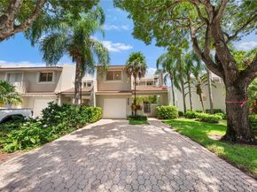 9785 NW 45th Ln, Doral FL 33178