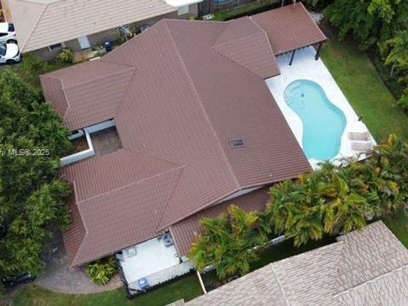 875 NW 108th Ln, Coral Springs FL 33071