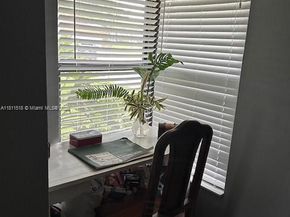 875 NW 108th Ln, Coral Springs FL 33071