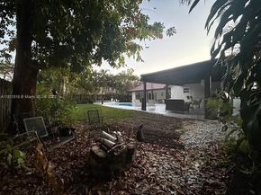 875 NW 108th Ln, Coral Springs FL 33071