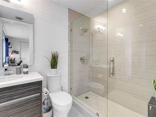 259 Shore Ct, Lauderdale By The Sea FL 33308