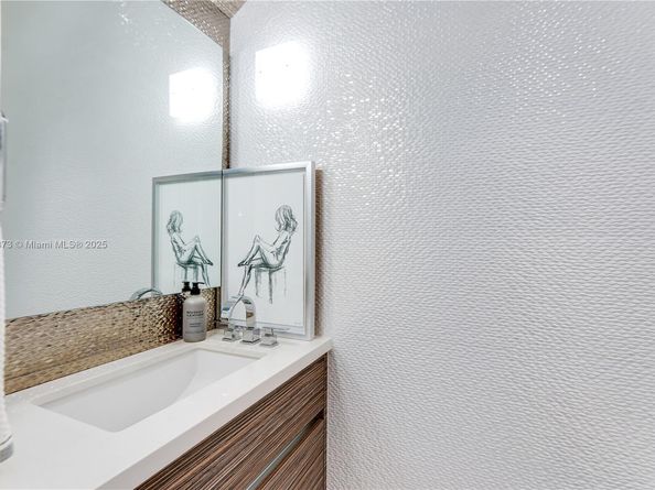 259 Shore Ct, Lauderdale By The Sea FL 33308