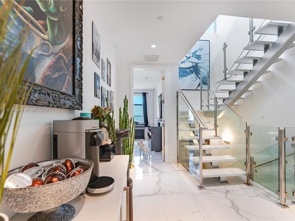 259 Shore Ct, Lauderdale By The Sea FL 33308