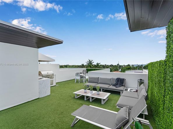 259 Shore Ct, Lauderdale By The Sea FL 33308