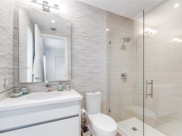 259 Shore Ct, Lauderdale By The Sea FL 33308