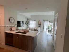 2526 Pierce Street 10, Hollywood FL 33020