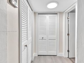 301 Sunrise Dr 1DW, Key Biscayne FL 33149