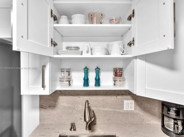 301 Sunrise Dr 1DW, Key Biscayne FL 33149