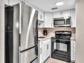 301 Sunrise Dr 1DW, Key Biscayne FL 33149