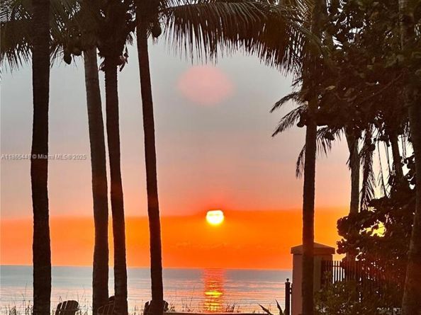 301 Sunrise Dr 1DW, Key Biscayne FL 33149