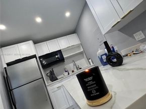 1904 SW 28th St, Fort Lauderdale FL 33315