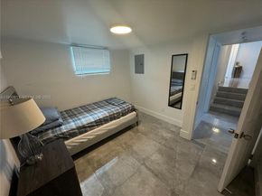 1904 SW 28th St, Fort Lauderdale FL 33315