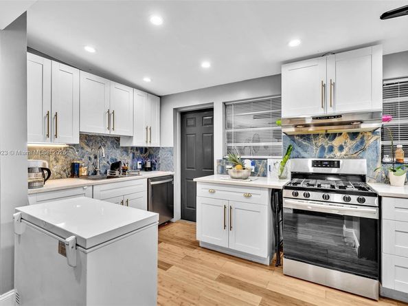 1510 NW 11th Pl, Fort Lauderdale FL 33311