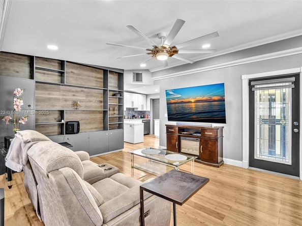 1510 NW 11th Pl, Fort Lauderdale FL 33311