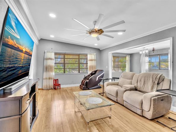 1510 NW 11th Pl, Fort Lauderdale FL 33311
