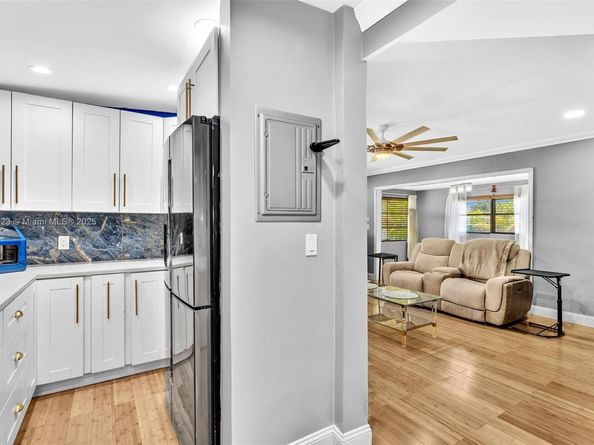 1510 NW 11th Pl, Fort Lauderdale FL 33311