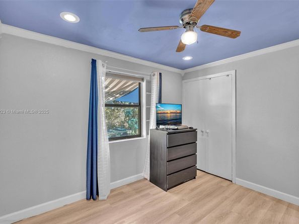 1510 NW 11th Pl, Fort Lauderdale FL 33311