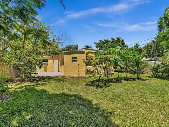 1510 NW 11th Pl, Fort Lauderdale FL 33311